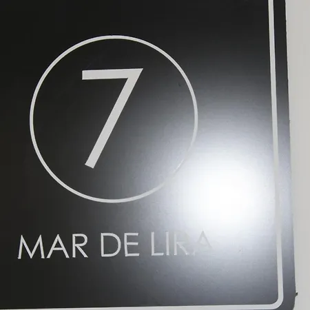 Alen De Louro - 7 Mar De Lira Lejlighed